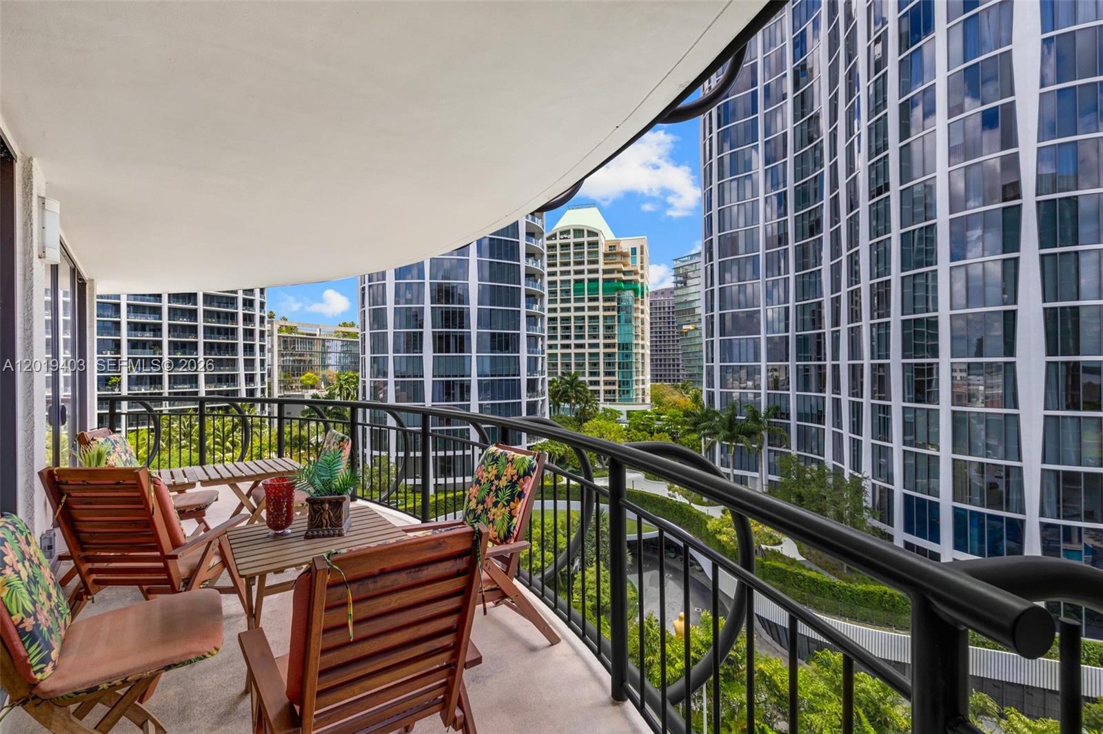 GROVE TOWERS CONDO - Residential