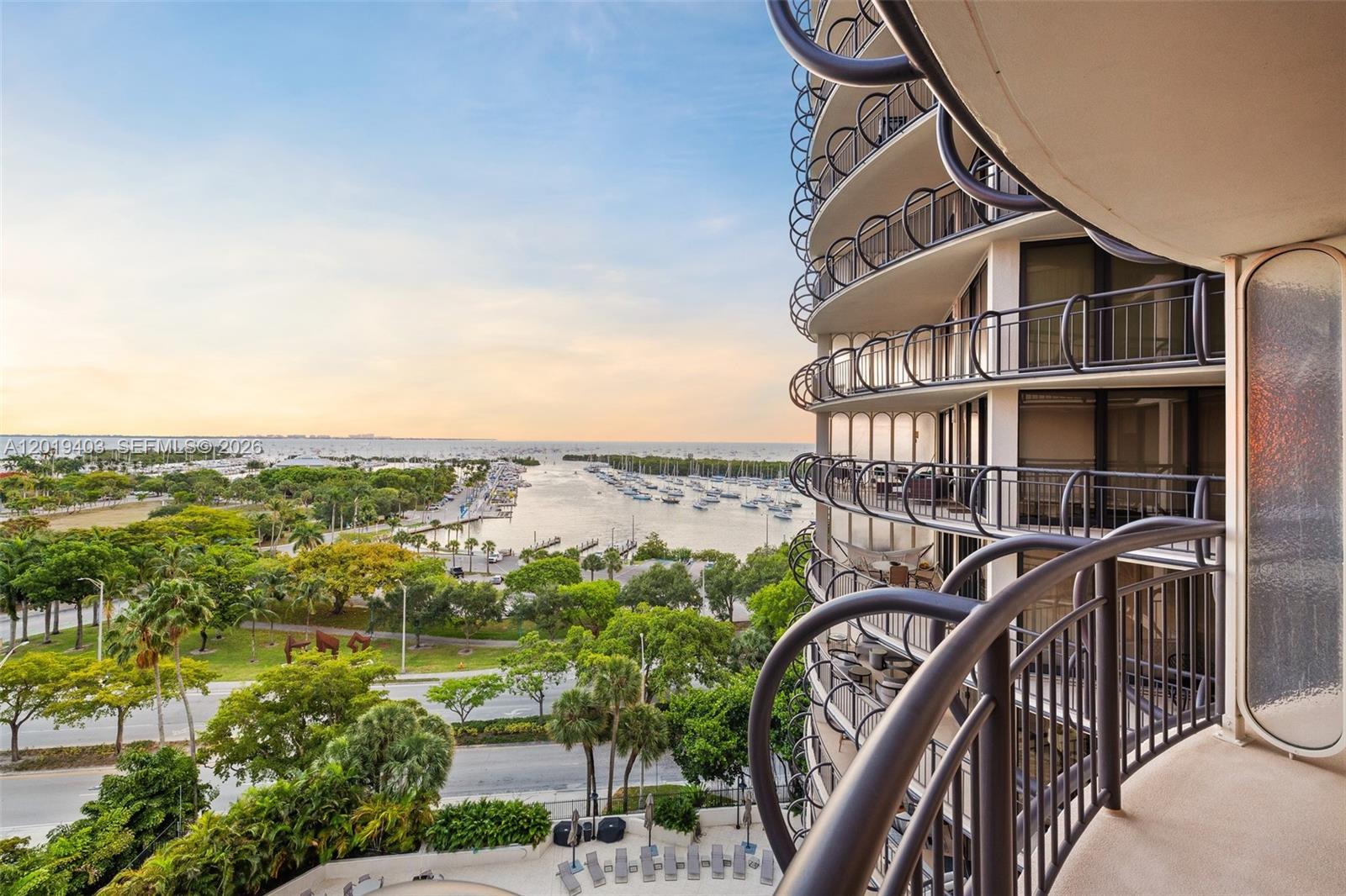 GROVE TOWERS CONDO - Residential