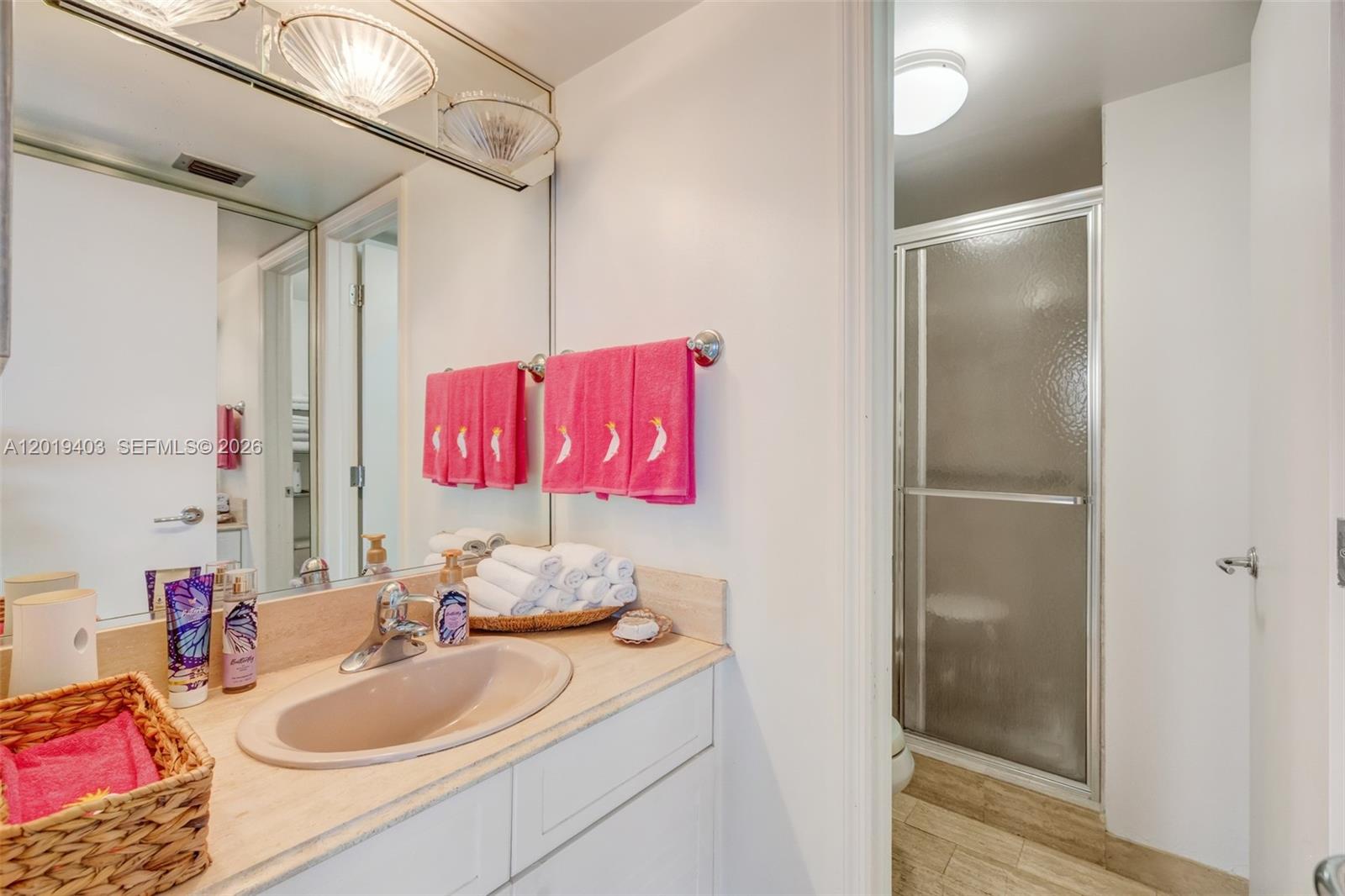 GROVE TOWERS CONDO - Residential