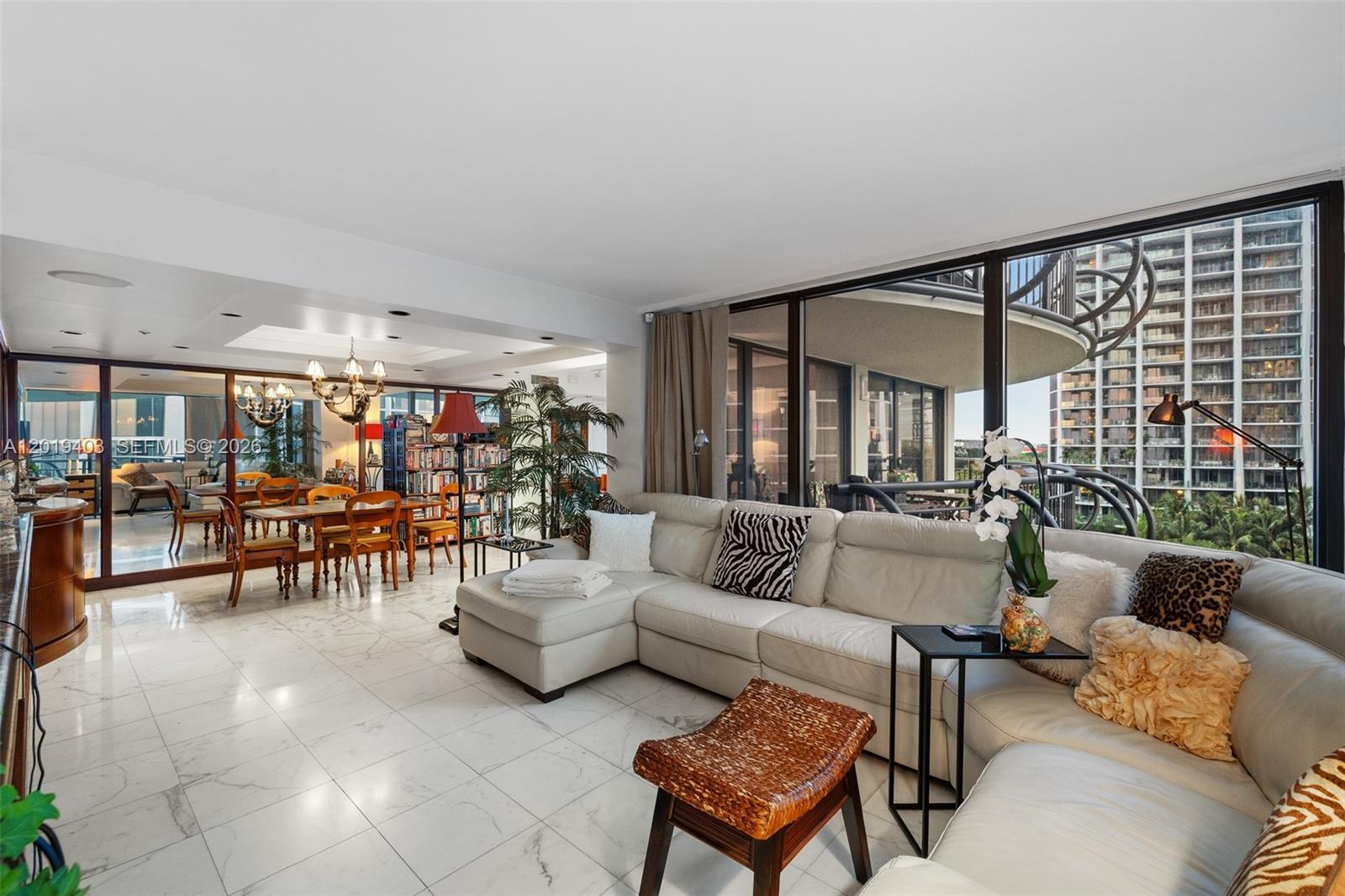 GROVE TOWERS CONDO - Residential