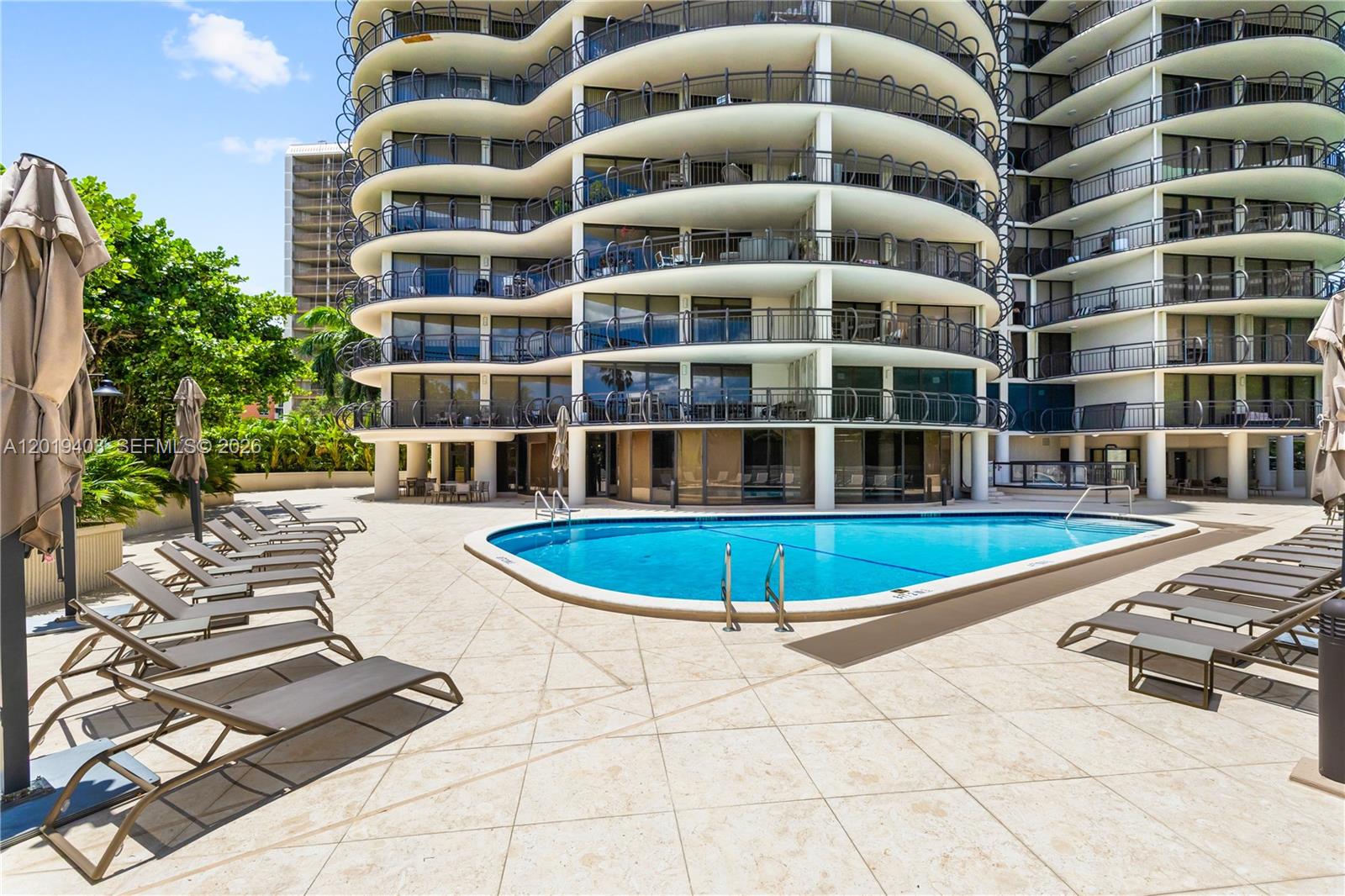 GROVE TOWERS CONDO - Residential