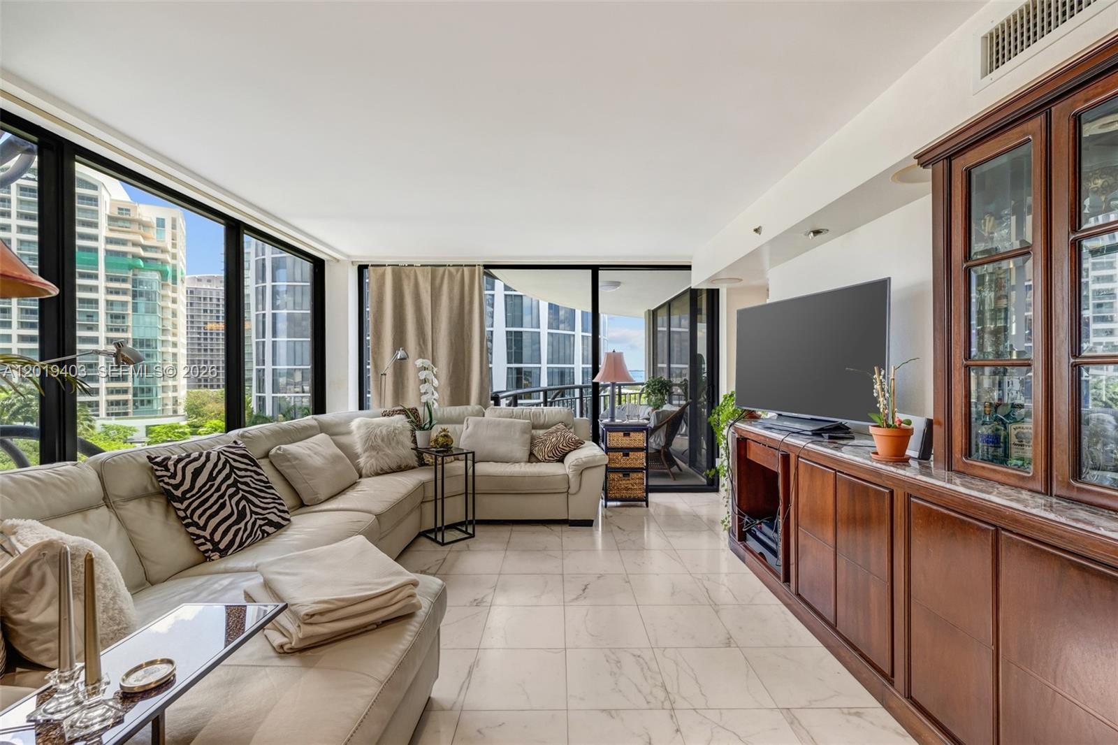 GROVE TOWERS CONDO - Residential