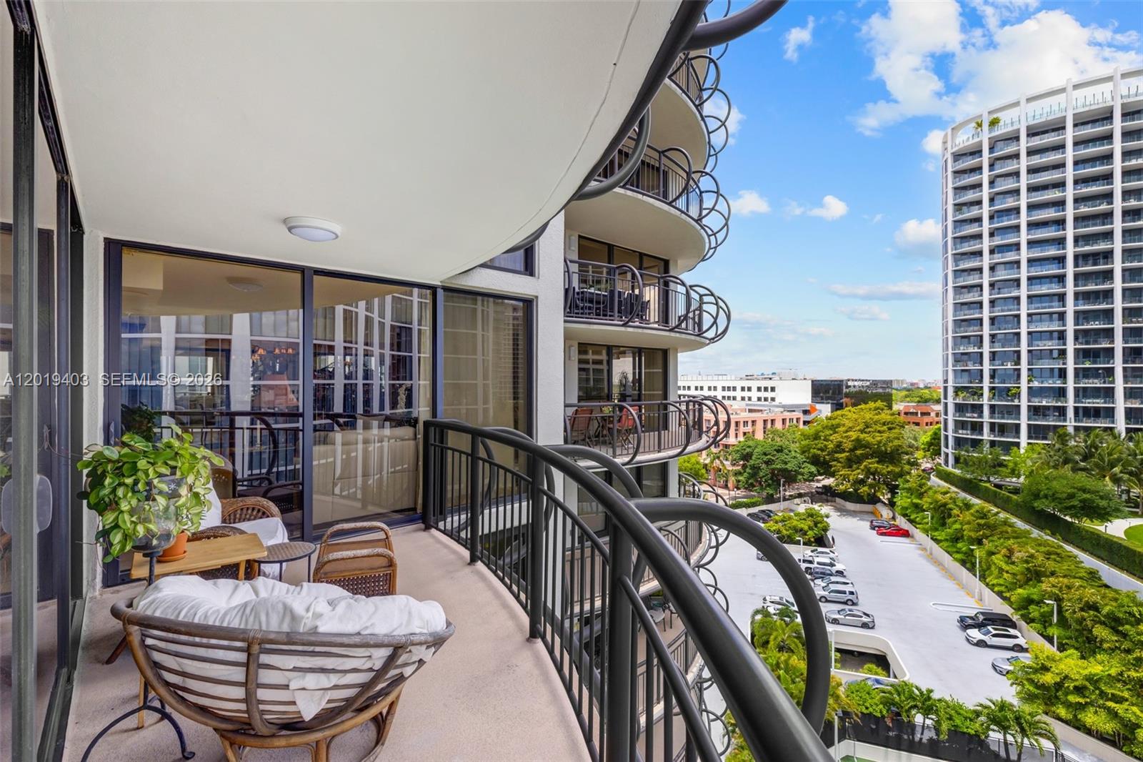 GROVE TOWERS CONDO - Residential