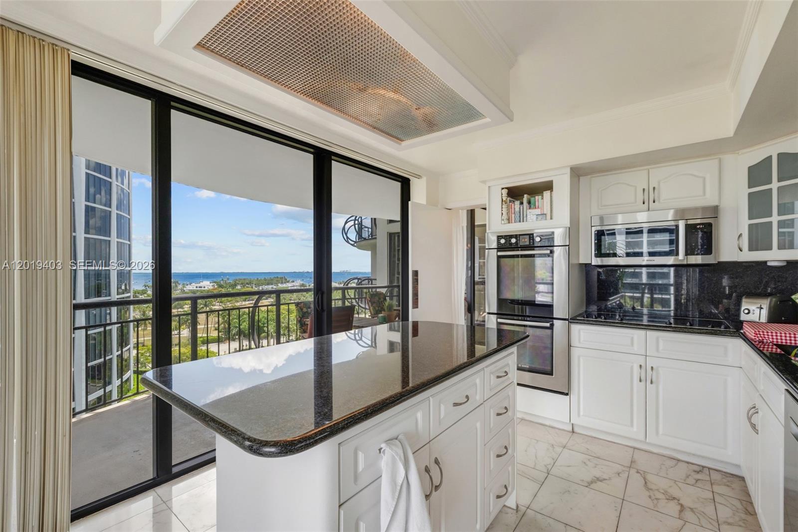 GROVE TOWERS CONDO - Residential