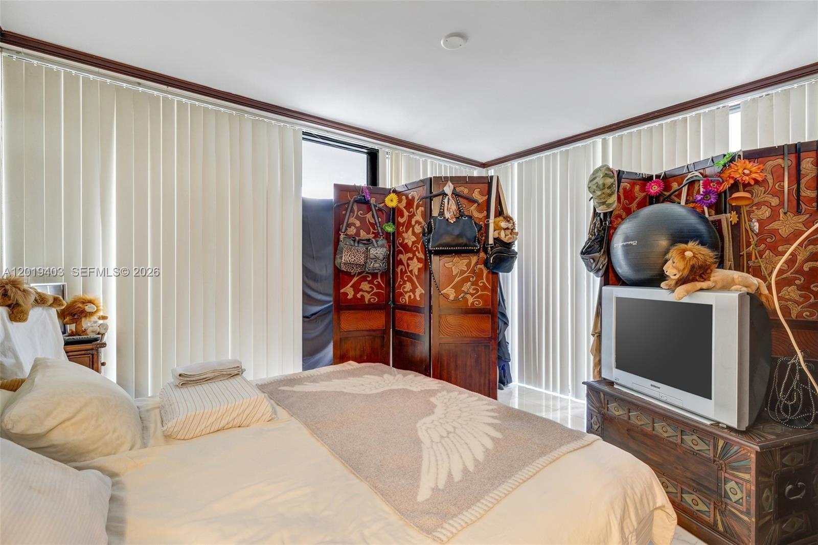 GROVE TOWERS CONDO - Residential