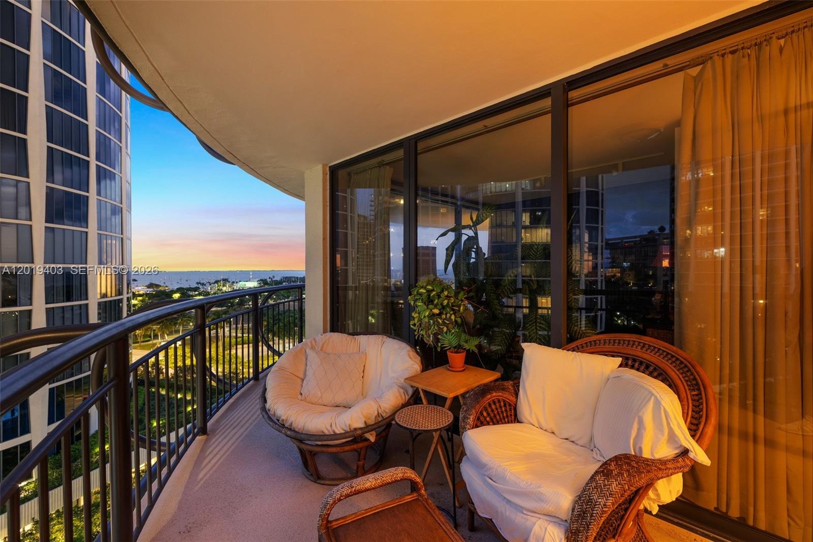 GROVE TOWERS CONDO - Residential
