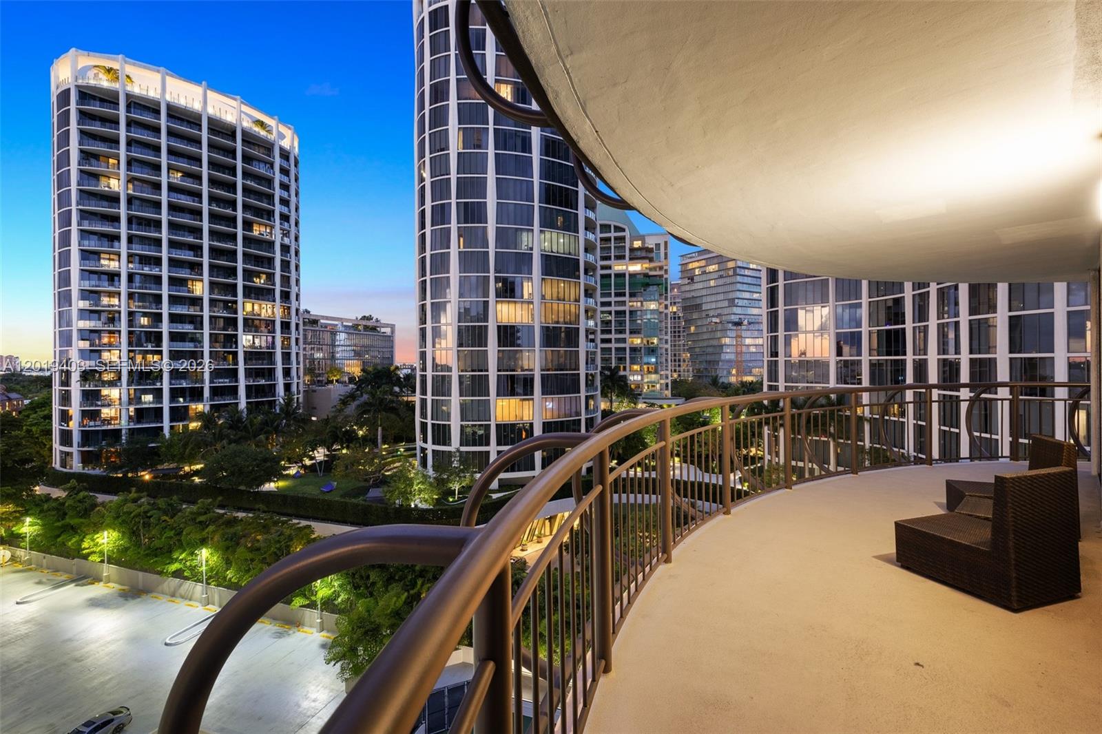 GROVE TOWERS CONDO - Residential