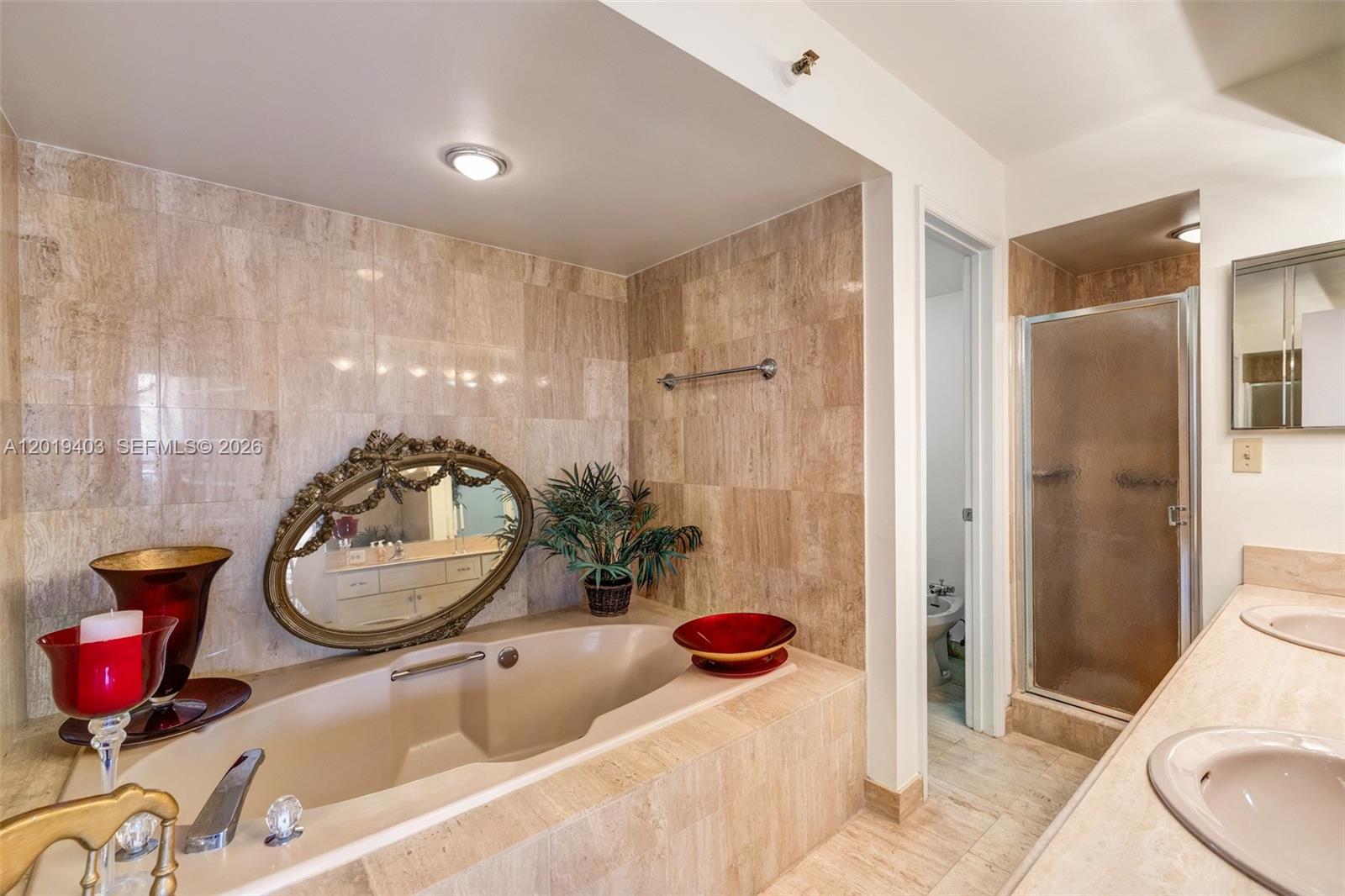 GROVE TOWERS CONDO - Residential