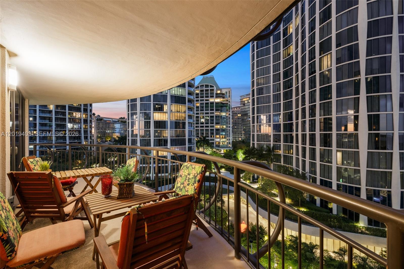 GROVE TOWERS CONDO - Residential