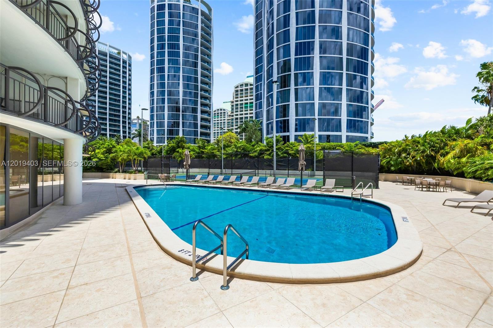 GROVE TOWERS CONDO - Residential