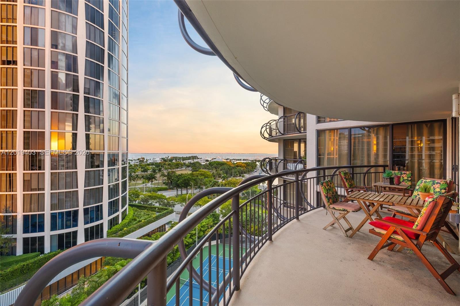 GROVE TOWERS CONDO - Residential