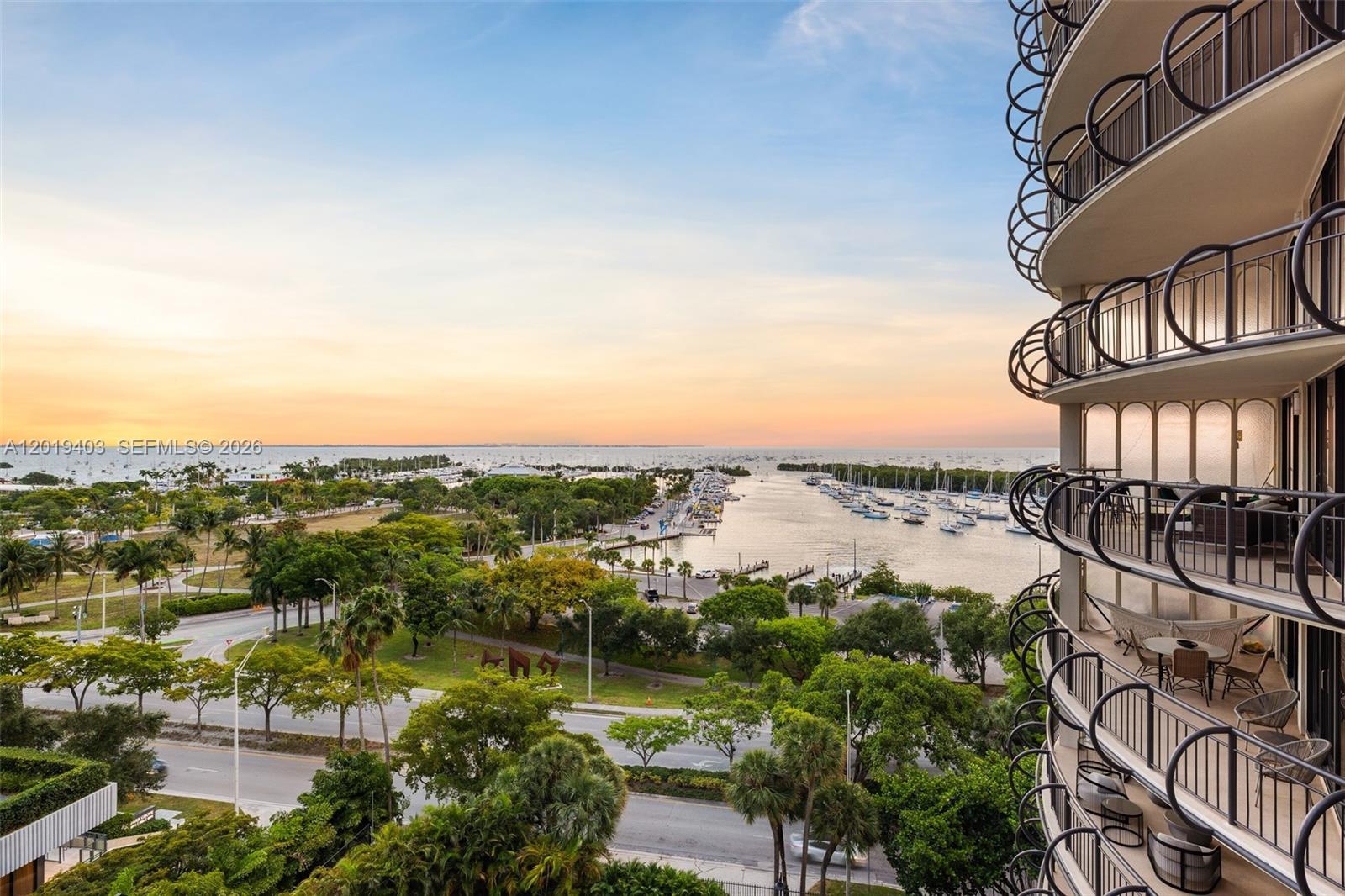 GROVE TOWERS CONDO - Residential