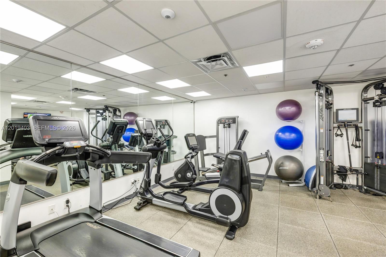 GROVE TOWERS CONDO - Residential