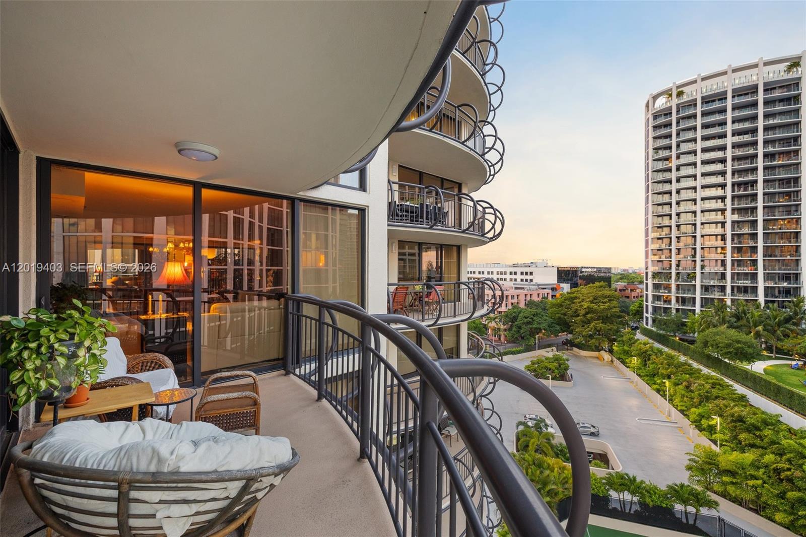 GROVE TOWERS CONDO - Residential