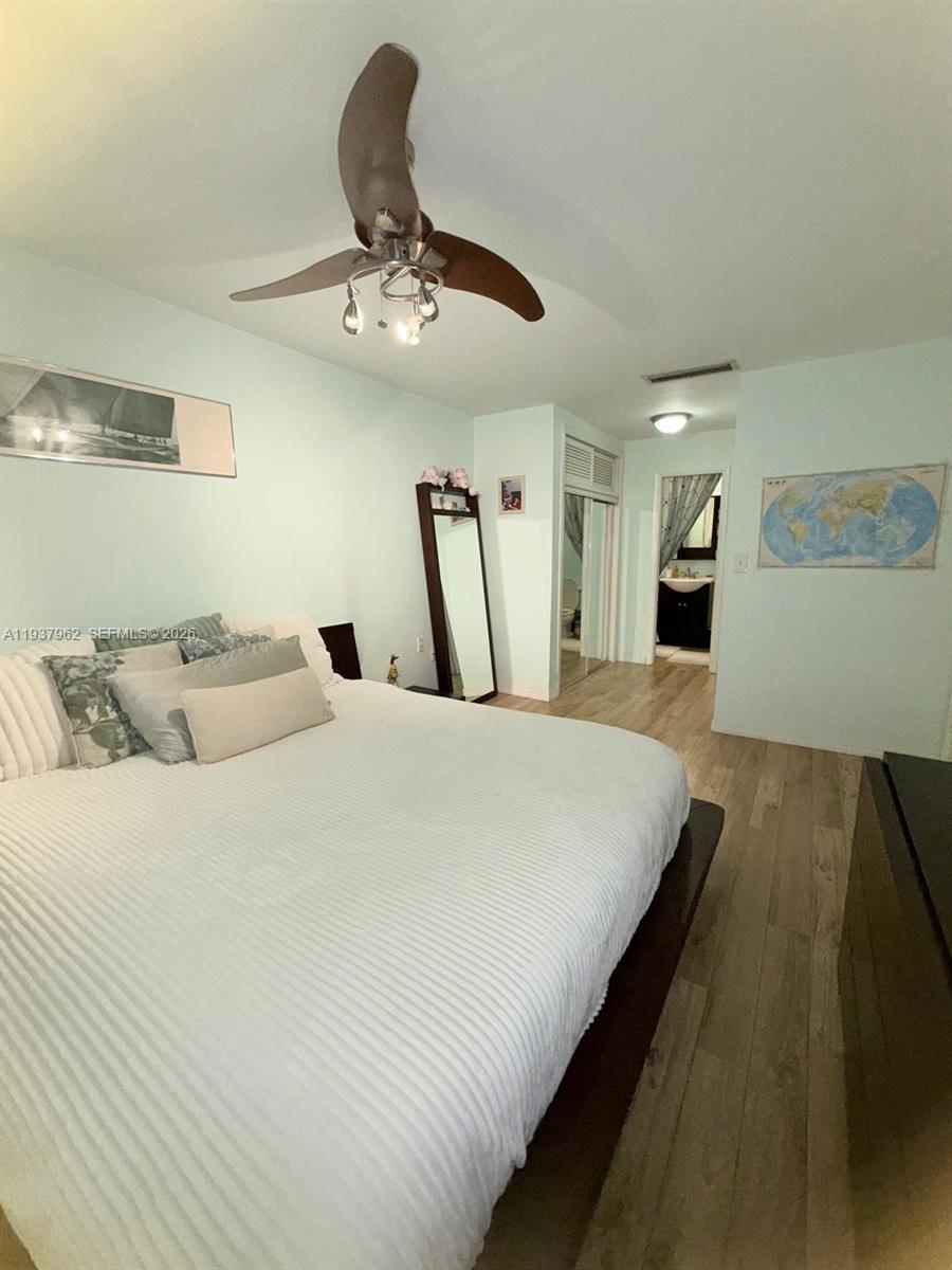 HOLLYWOOD GARDENS CONDOMI - Residential