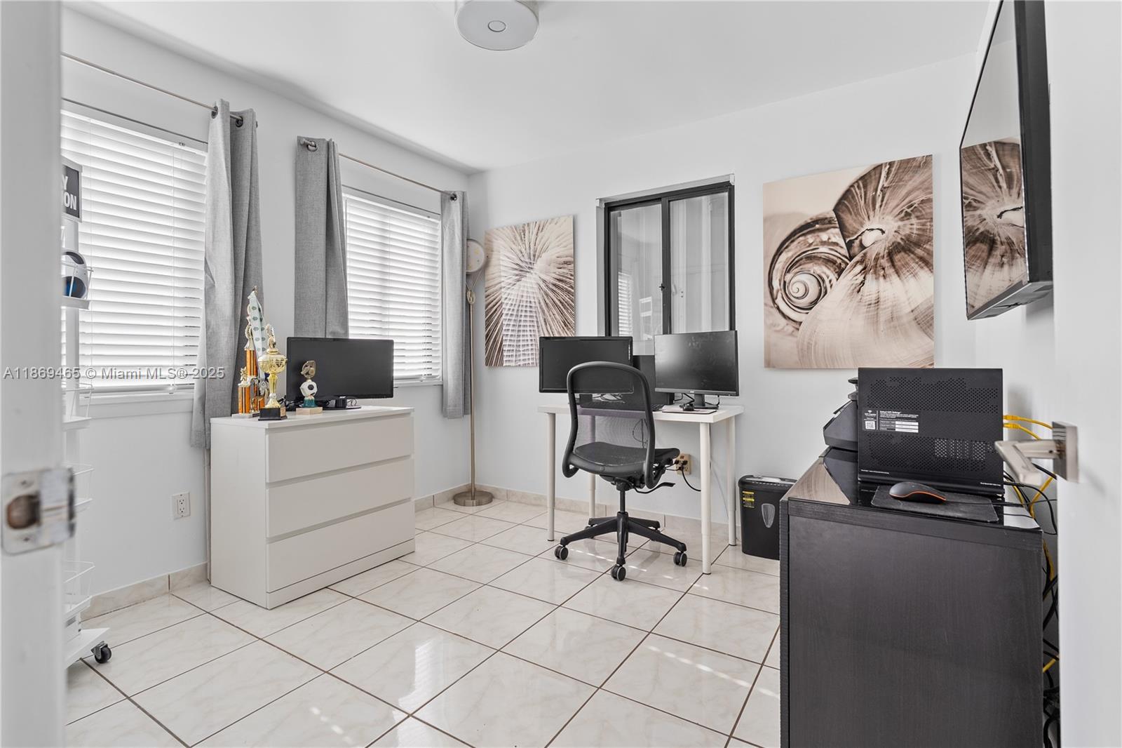 BISCAYNE VILLA HOMES SEC - Residential