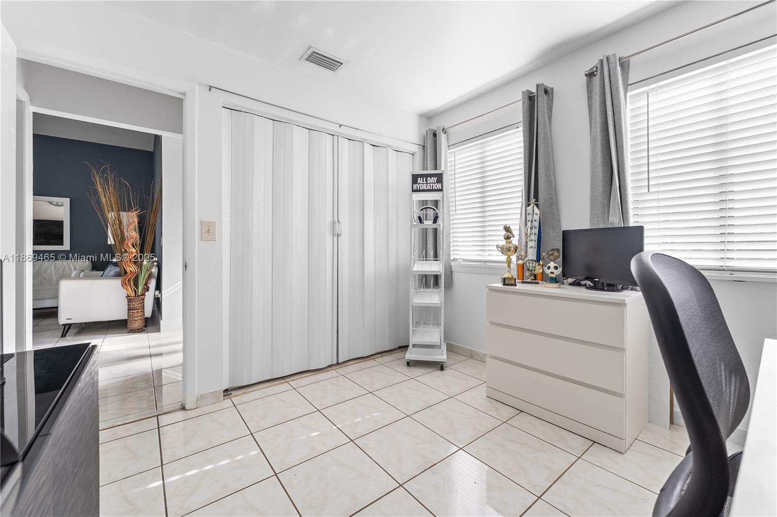 BISCAYNE VILLA HOMES SEC - Residential