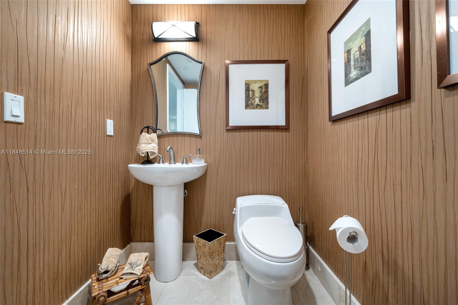 THE PENINSULA II CONDO - Residential Lease