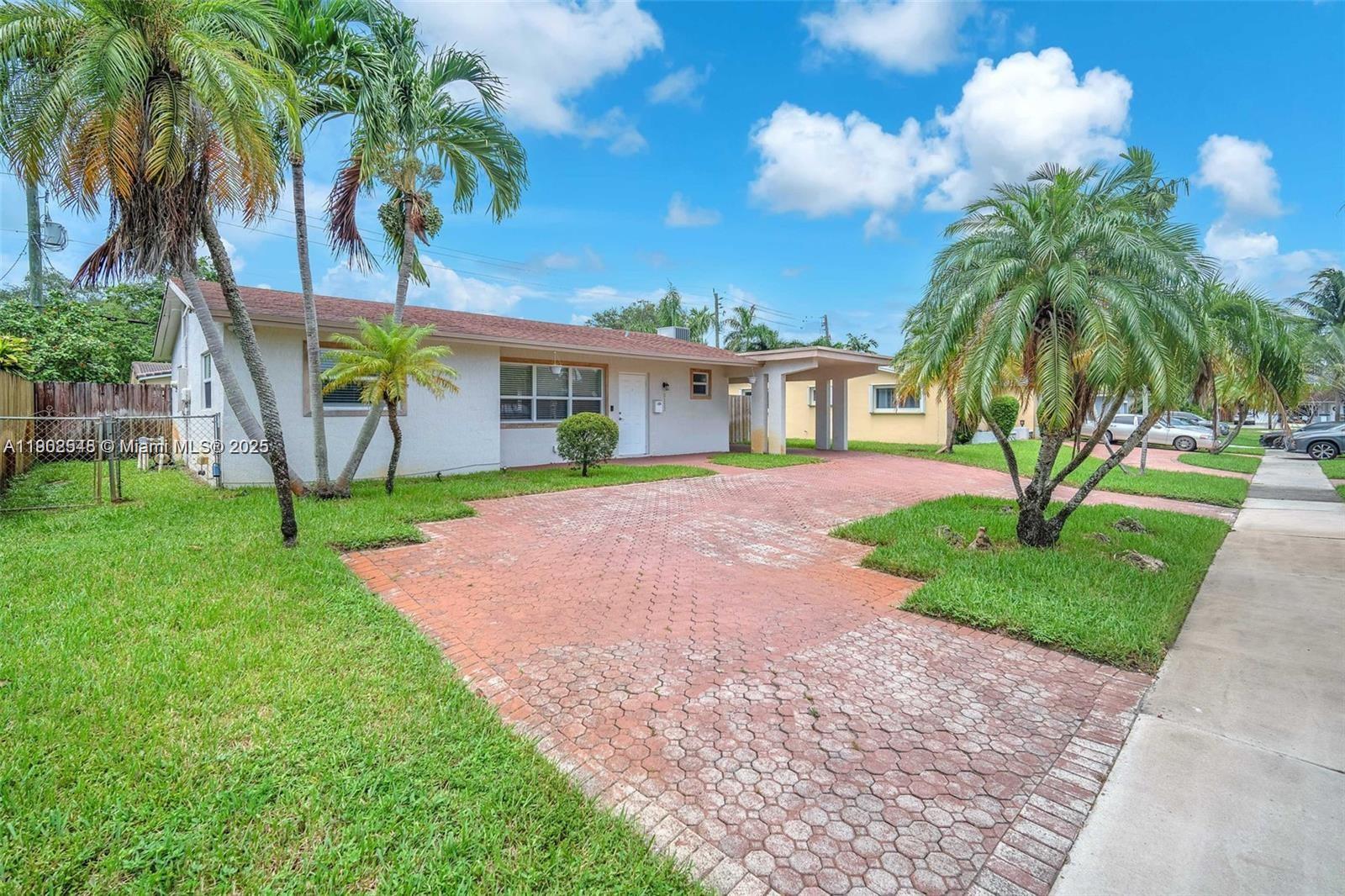 HOLLYWOOD HEIGHTS ADD SEC - Residential