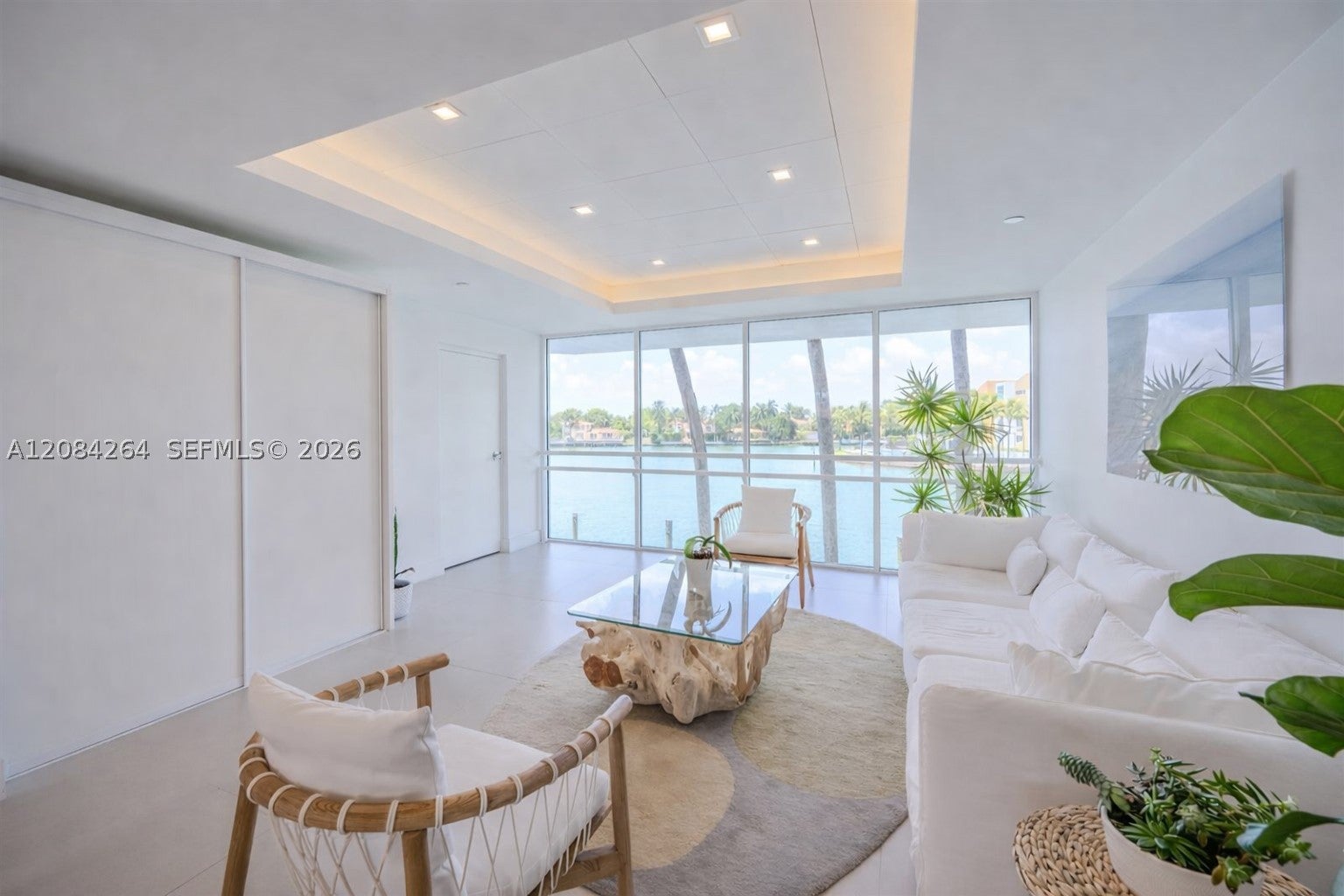 5900 Collins Ave 1405