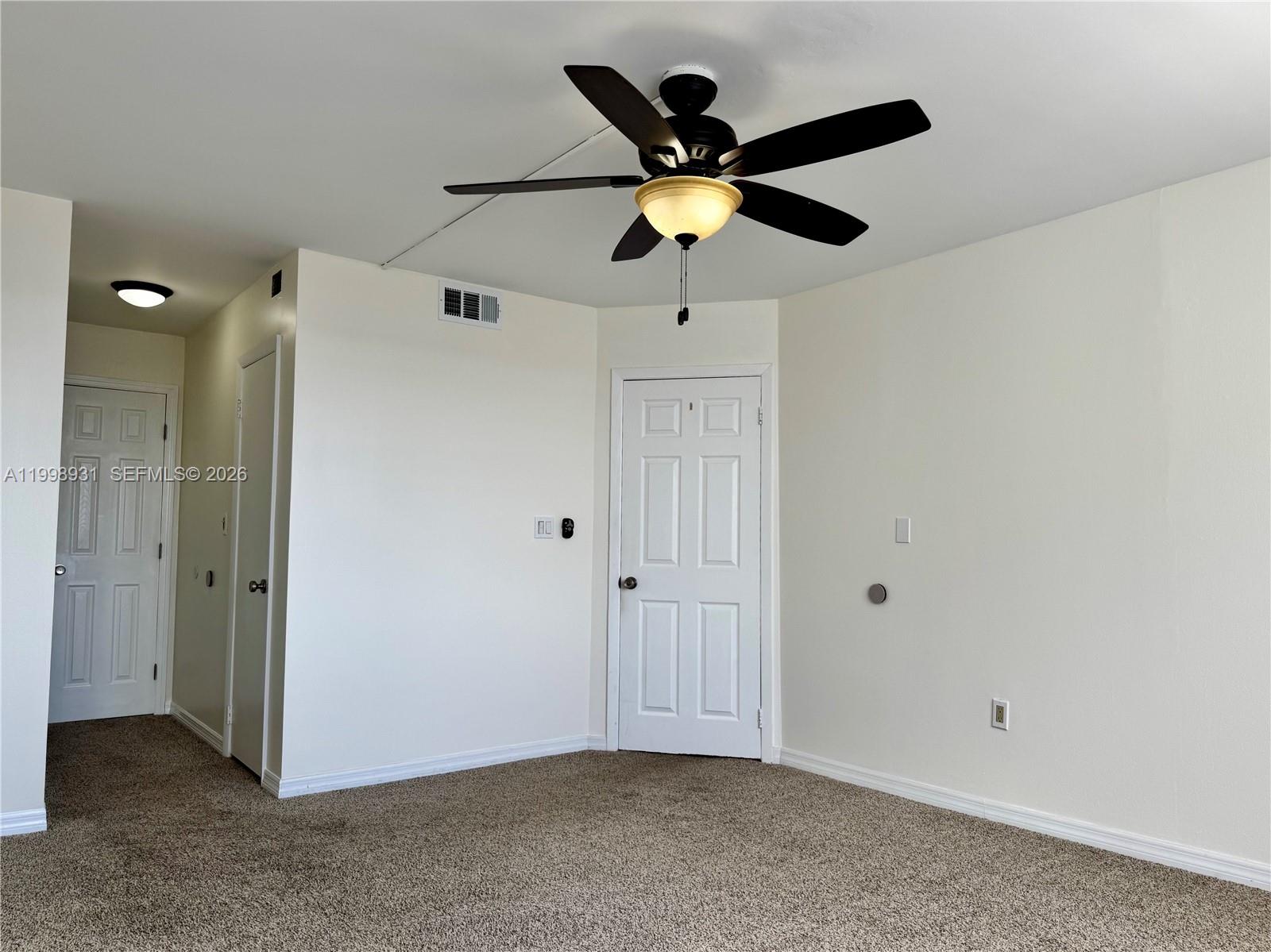 COMMODORE PLAZA CONDO - Residential