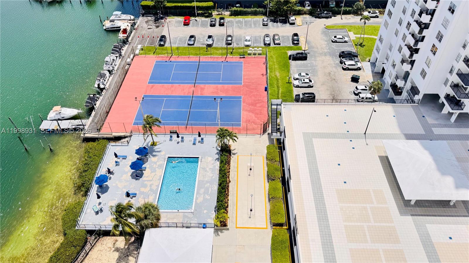 2780 NE 183rd St 2012