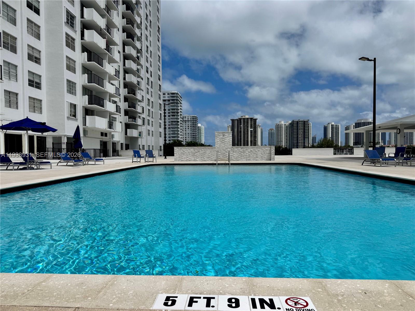 COMMODORE PLAZA CONDO - Residential