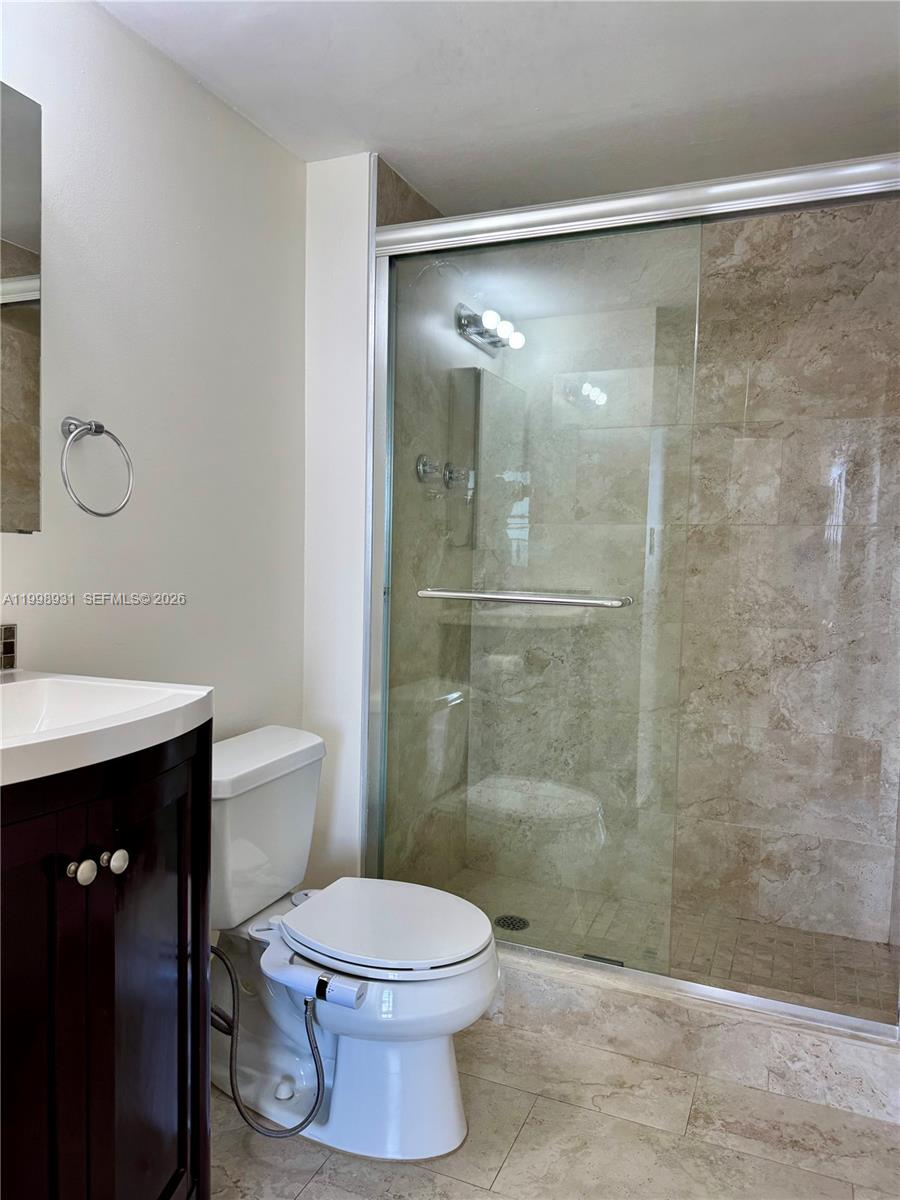 COMMODORE PLAZA CONDO - Residential