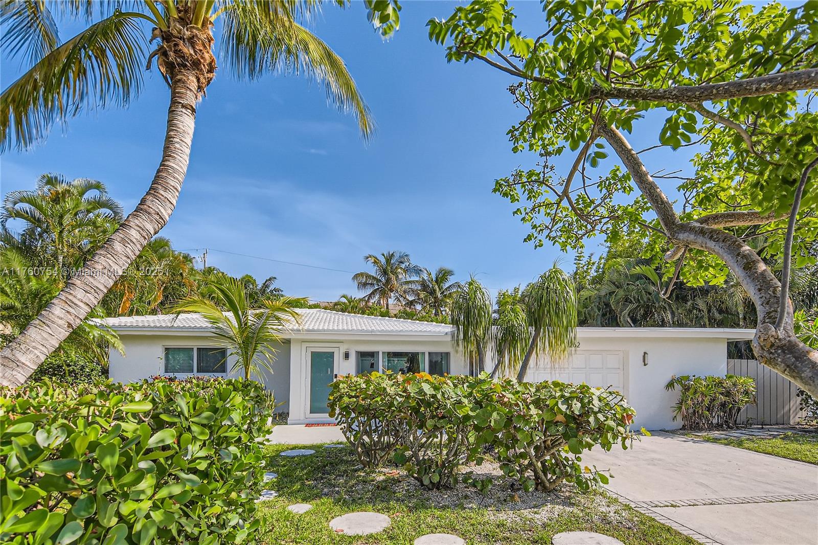 262 Bombay Ave