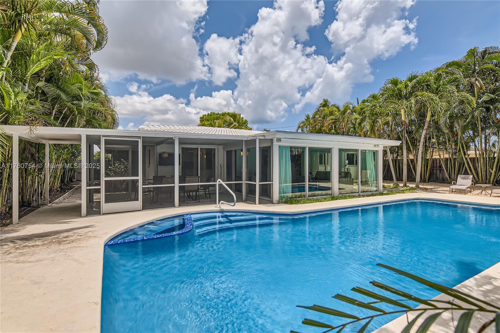 SILVER SHORES SEC OF LAUD - Residential Lease