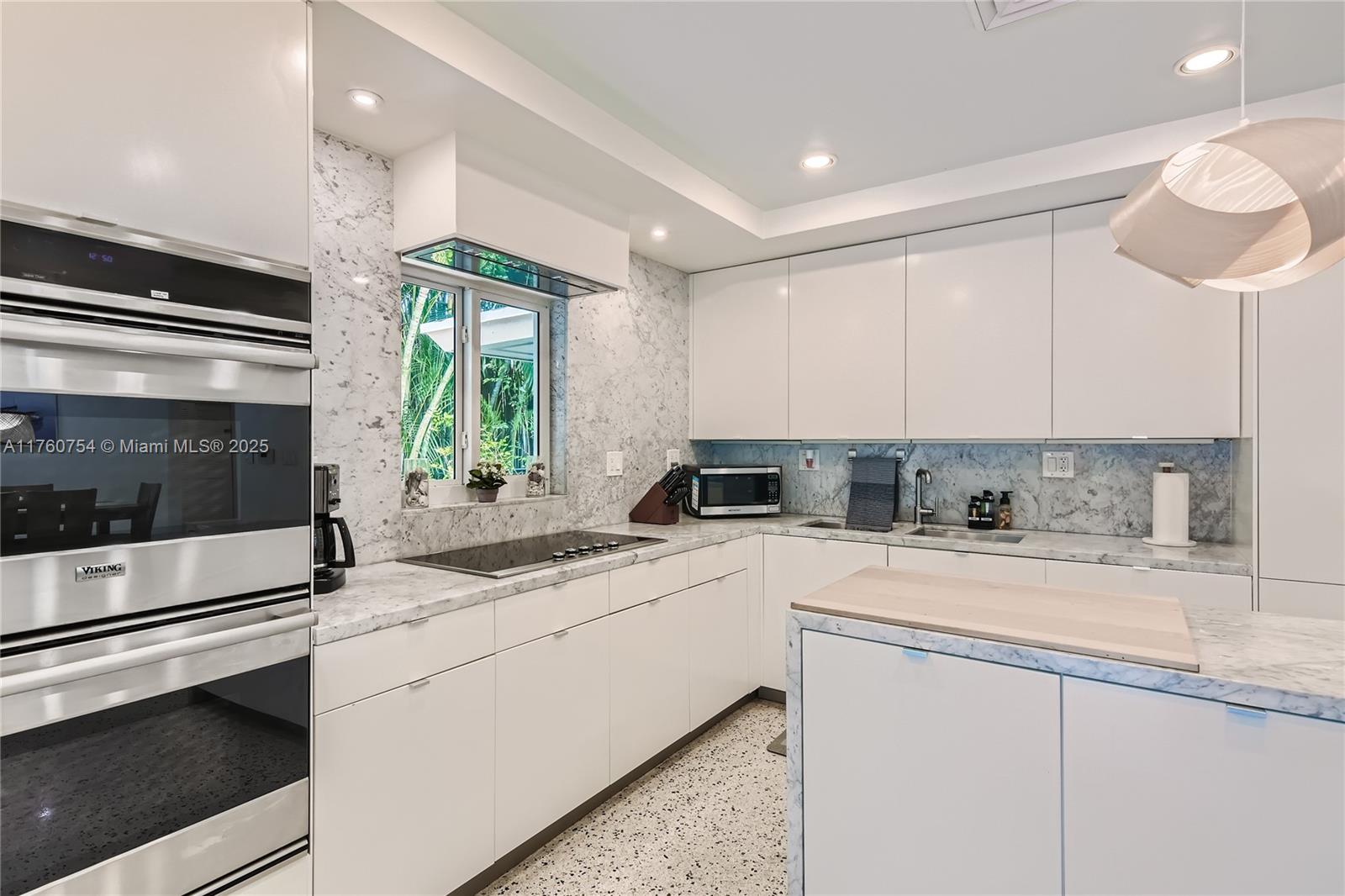 SILVER SHORES SEC OF LAUD - Residential Lease