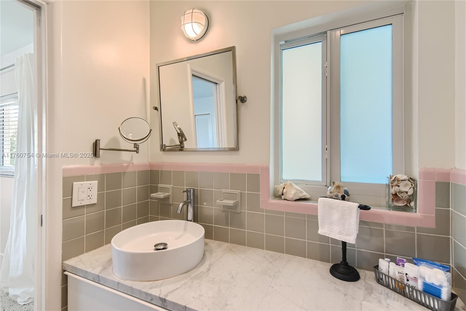 SILVER SHORES SEC OF LAUD - Residential Lease