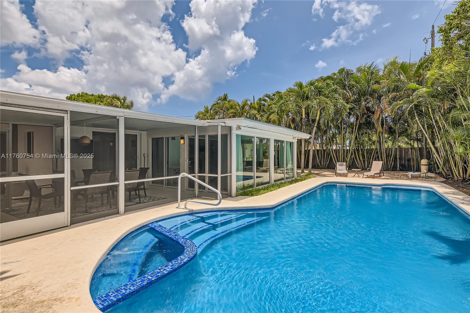 SILVER SHORES SEC OF LAUD - Residential Lease