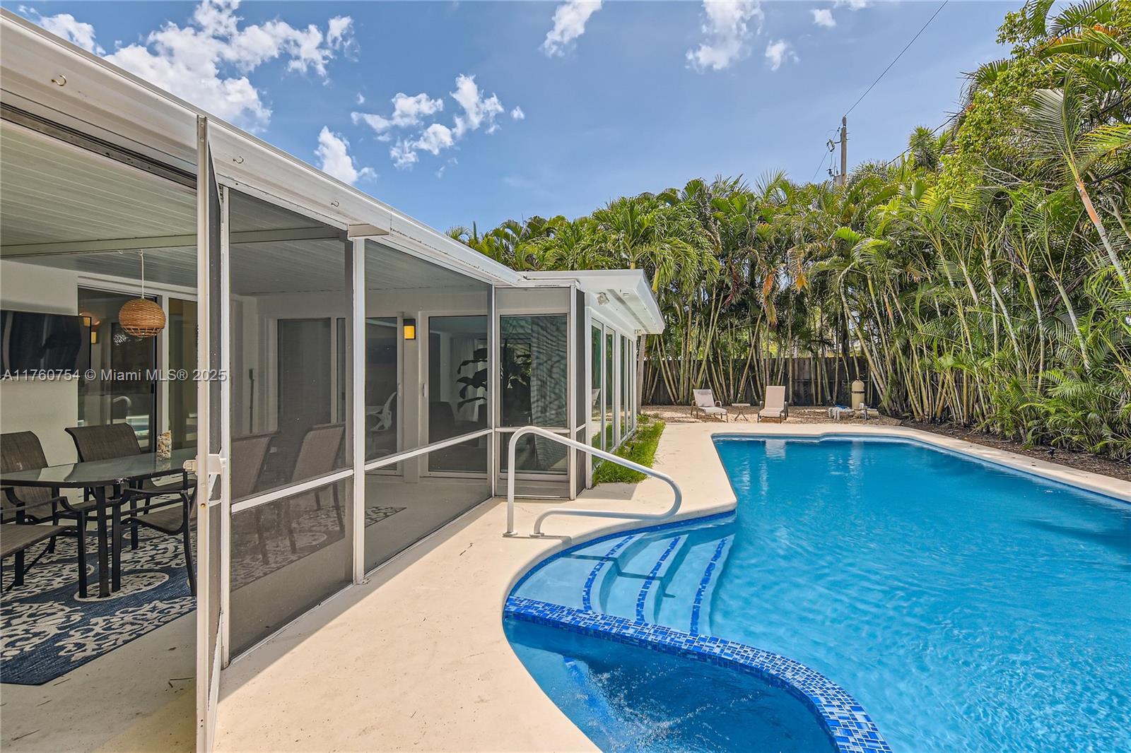 SILVER SHORES SEC OF LAUD - Residential Lease