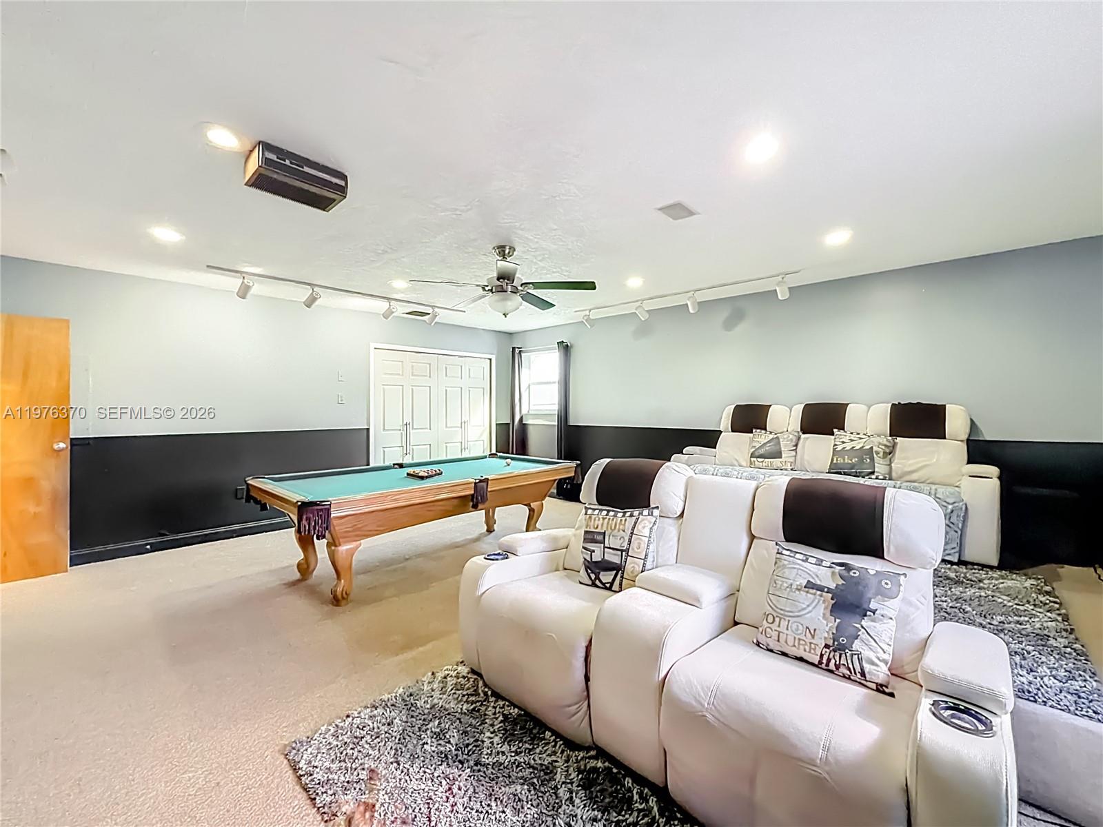 KNOLLS 4 SEC - Residential