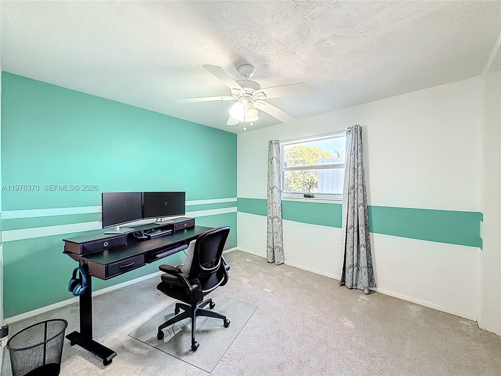 KNOLLS 4 SEC - Residential