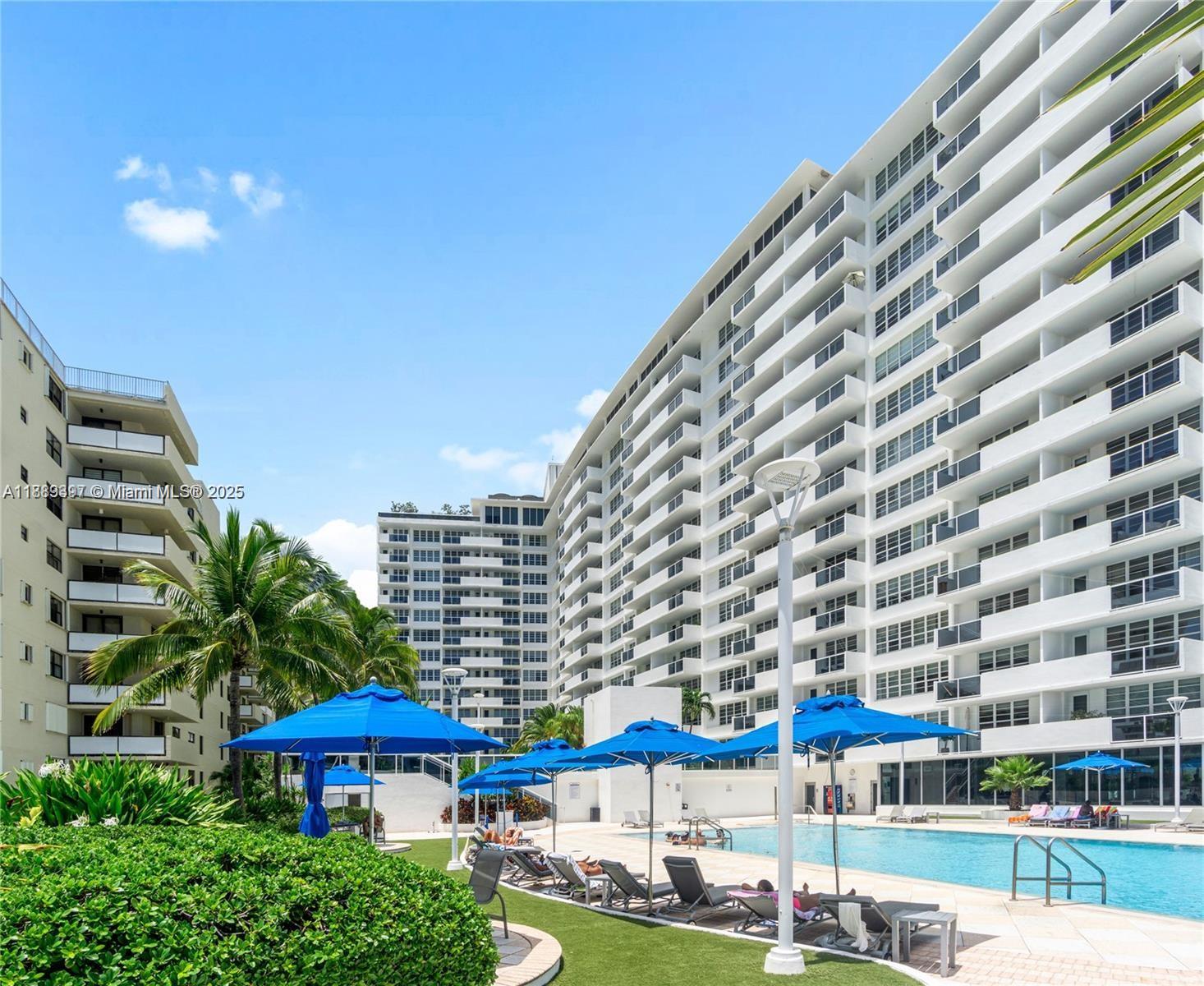 Spectacular unit for sale in this centrally located condo in Mimai Beach, located in legendary
lincoln Road, which is just a few steps away, with tons of restaurants and top quality shops nearby, as well as easy access to the beach for your enjoyment. Spectacular views of the beach and the city from the ample balcony of this condo, fully renovated, you will have a one bedroom one bath and very easy to show and please note that all the furniture could be added to a full price offer. Don't miss this opportunity great investment, easy to show, contact listing agent.
