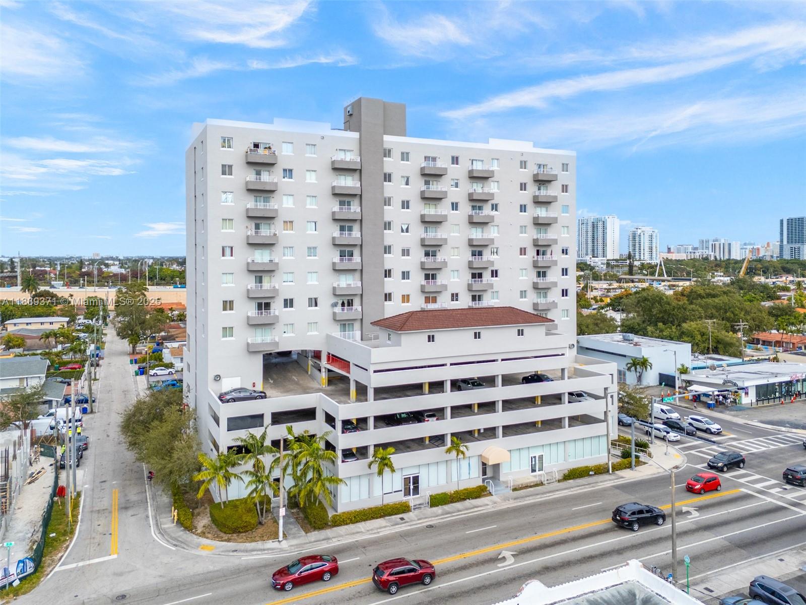 BARCELONA CONDO - Residential Lease