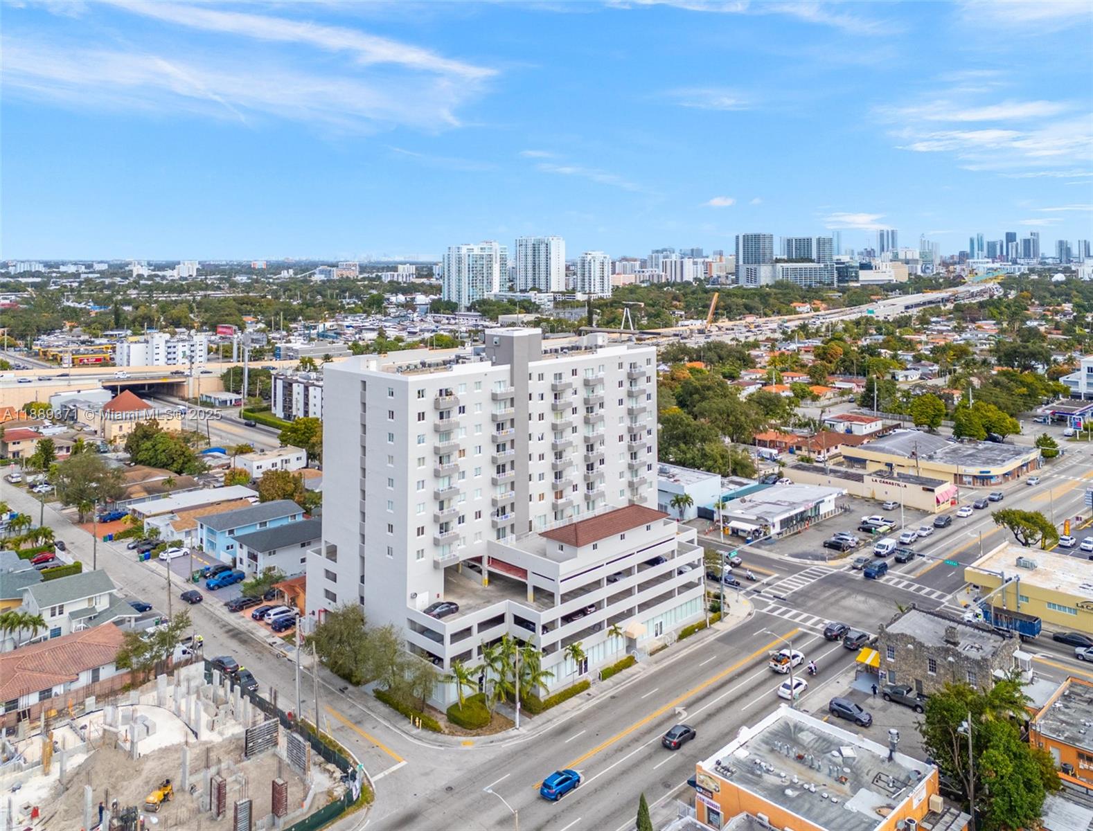 BARCELONA CONDO - Residential Lease