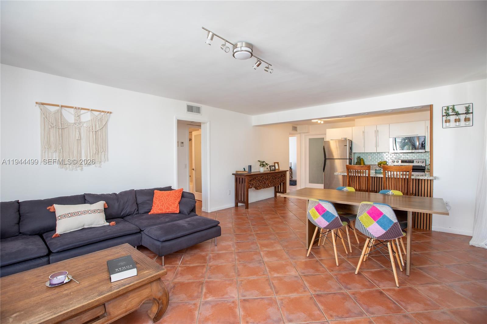 NORTH BAY VILLAS CONDO - Residential Lease