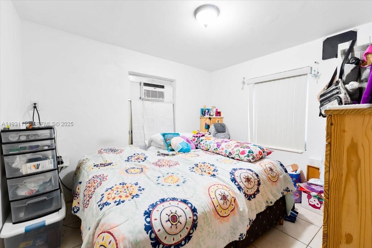 CAROLE ANNE PARK - Residential Lease