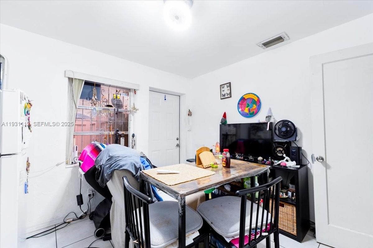 CAROLE ANNE PARK - Residential Lease