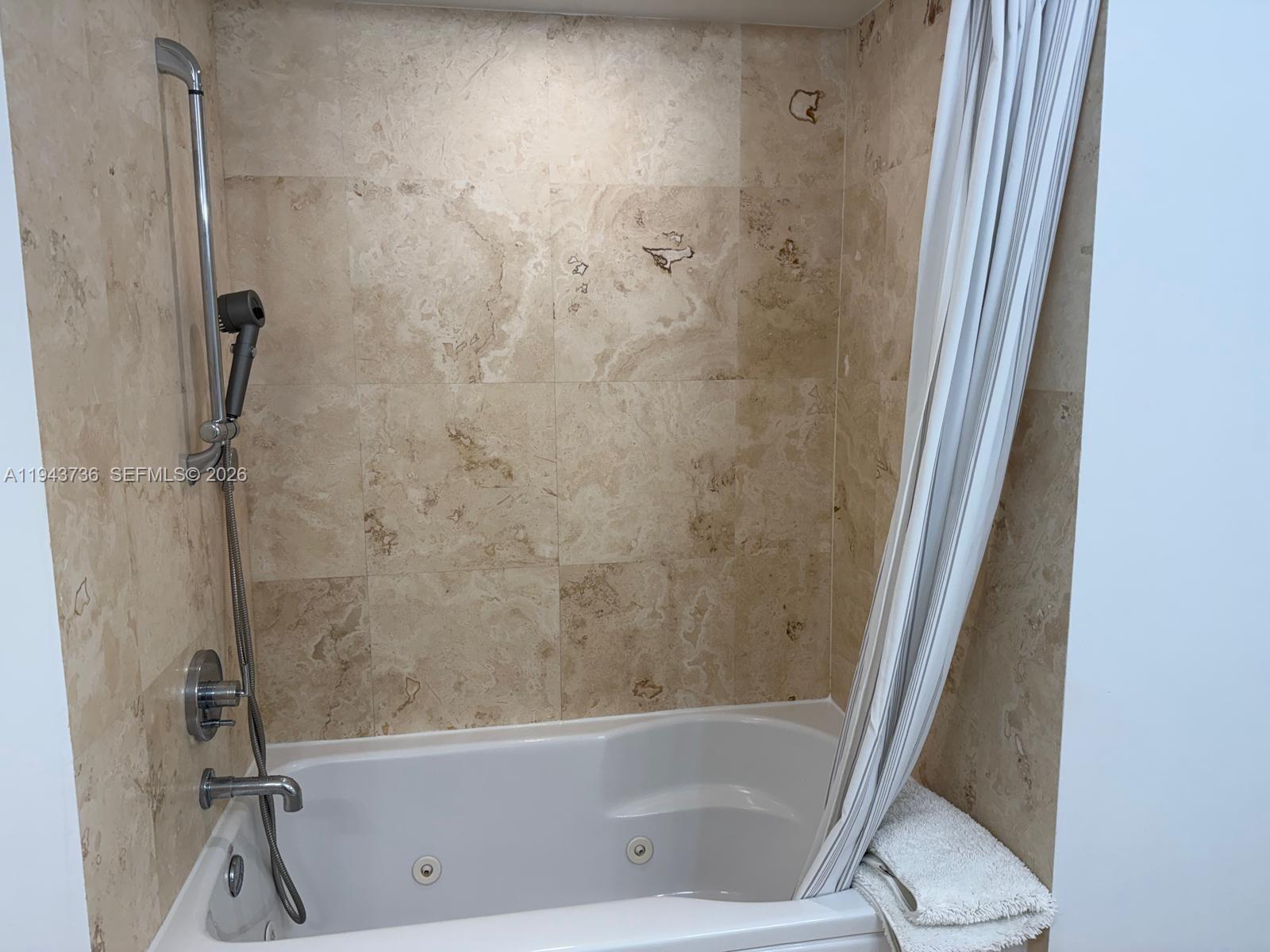 BRICKELL ON THE RIVER S T - Residential Lease