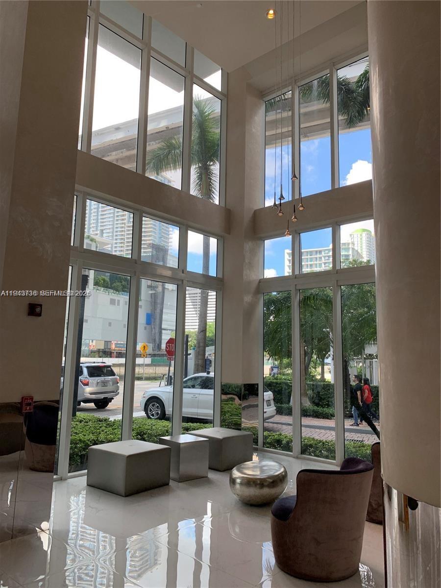 BRICKELL ON THE RIVER S T - Residential Lease