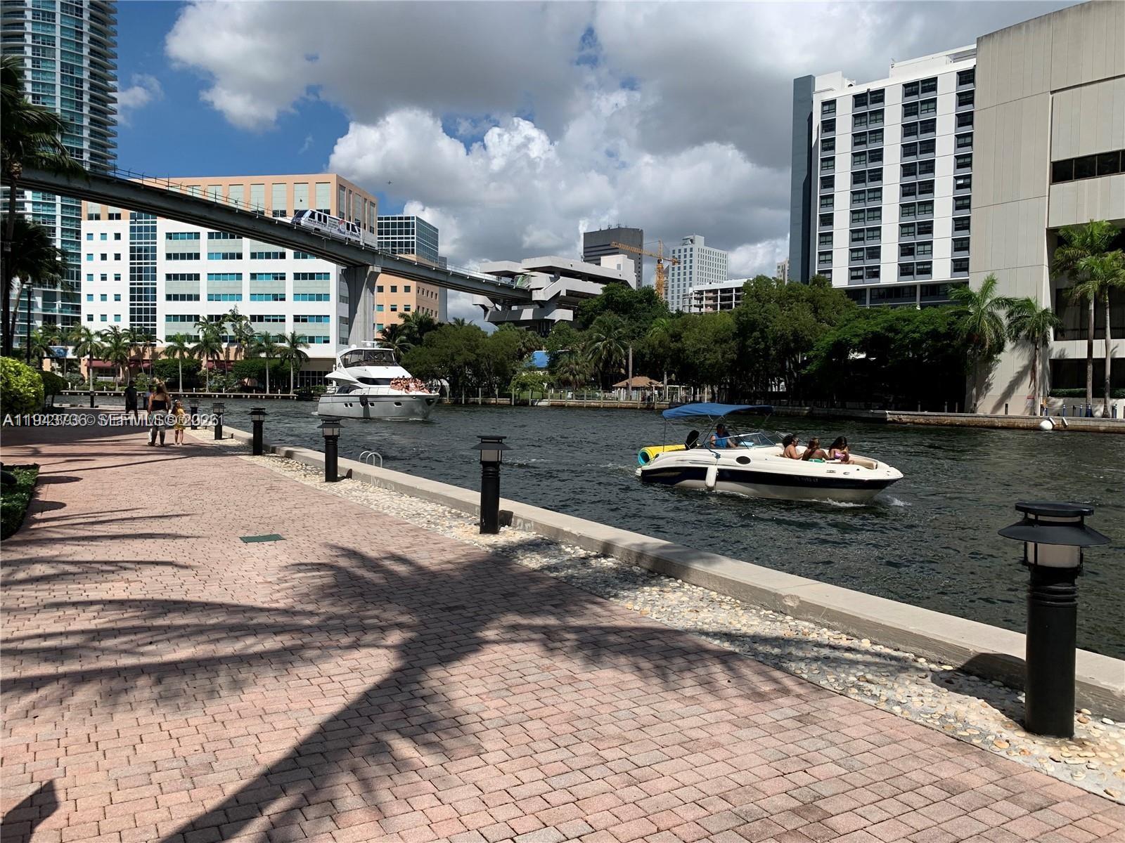 BRICKELL ON THE RIVER S T - Residential Lease