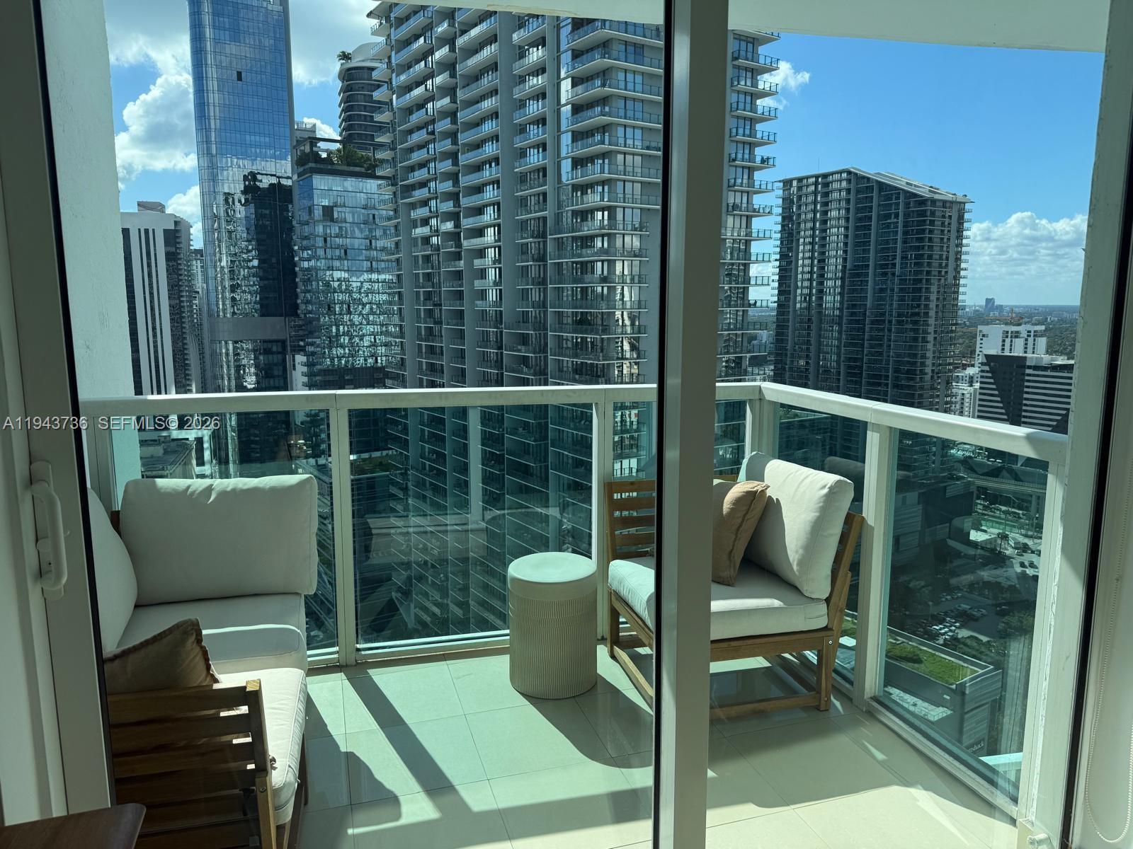 BRICKELL ON THE RIVER S T - Residential Lease