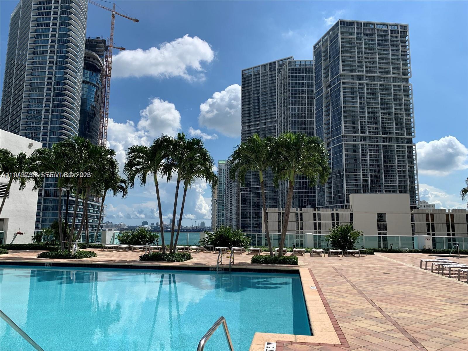 BRICKELL ON THE RIVER S T - Residential Lease
