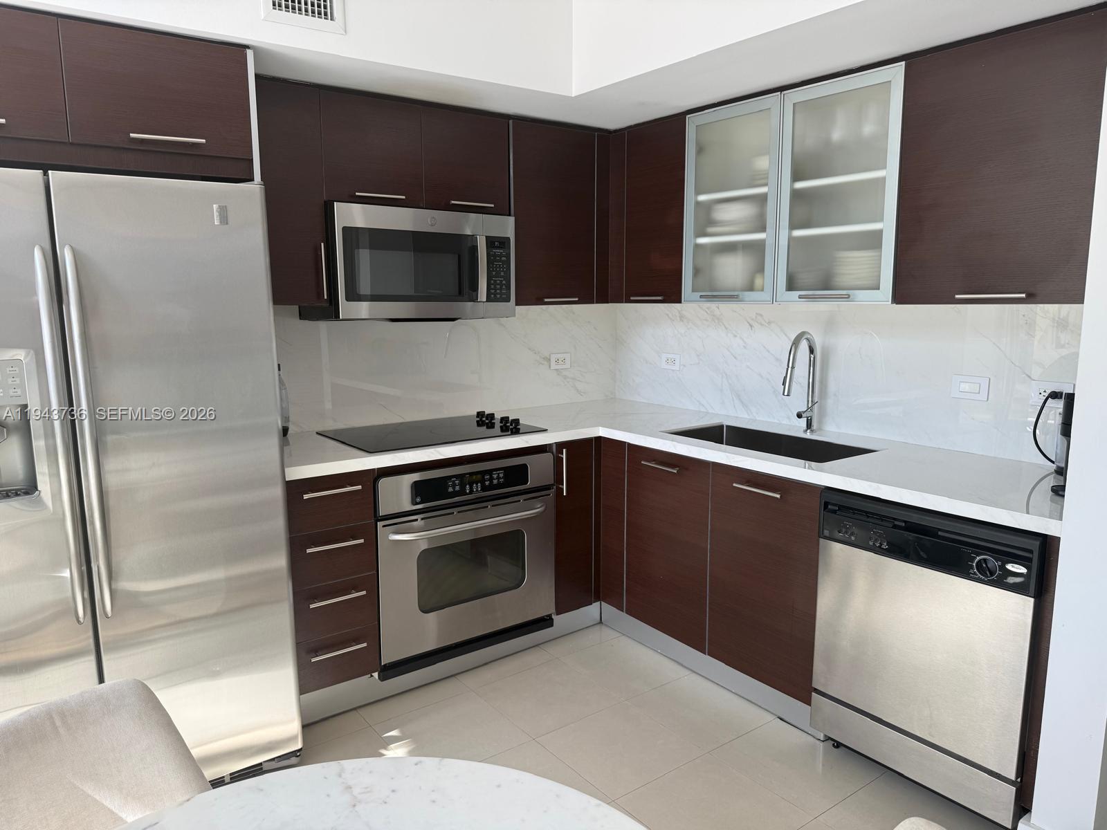 BRICKELL ON THE RIVER S T - Residential Lease