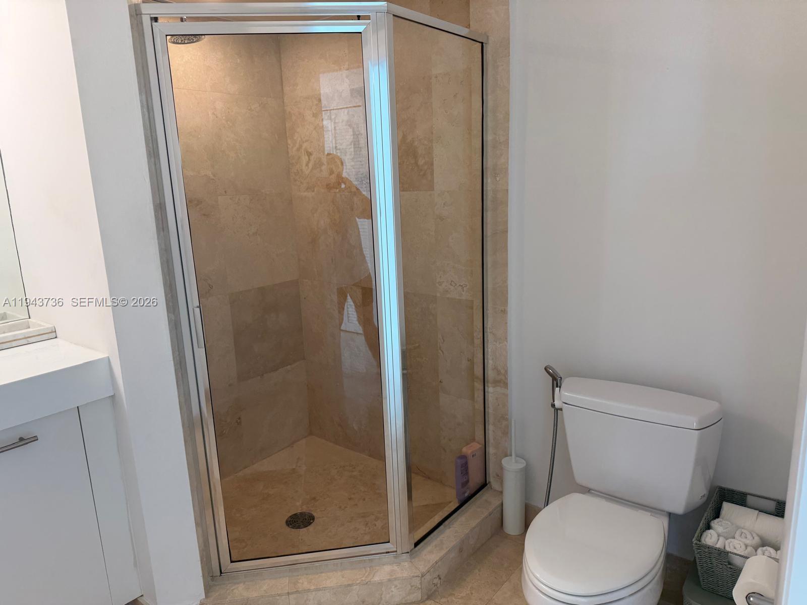 BRICKELL ON THE RIVER S T - Residential Lease