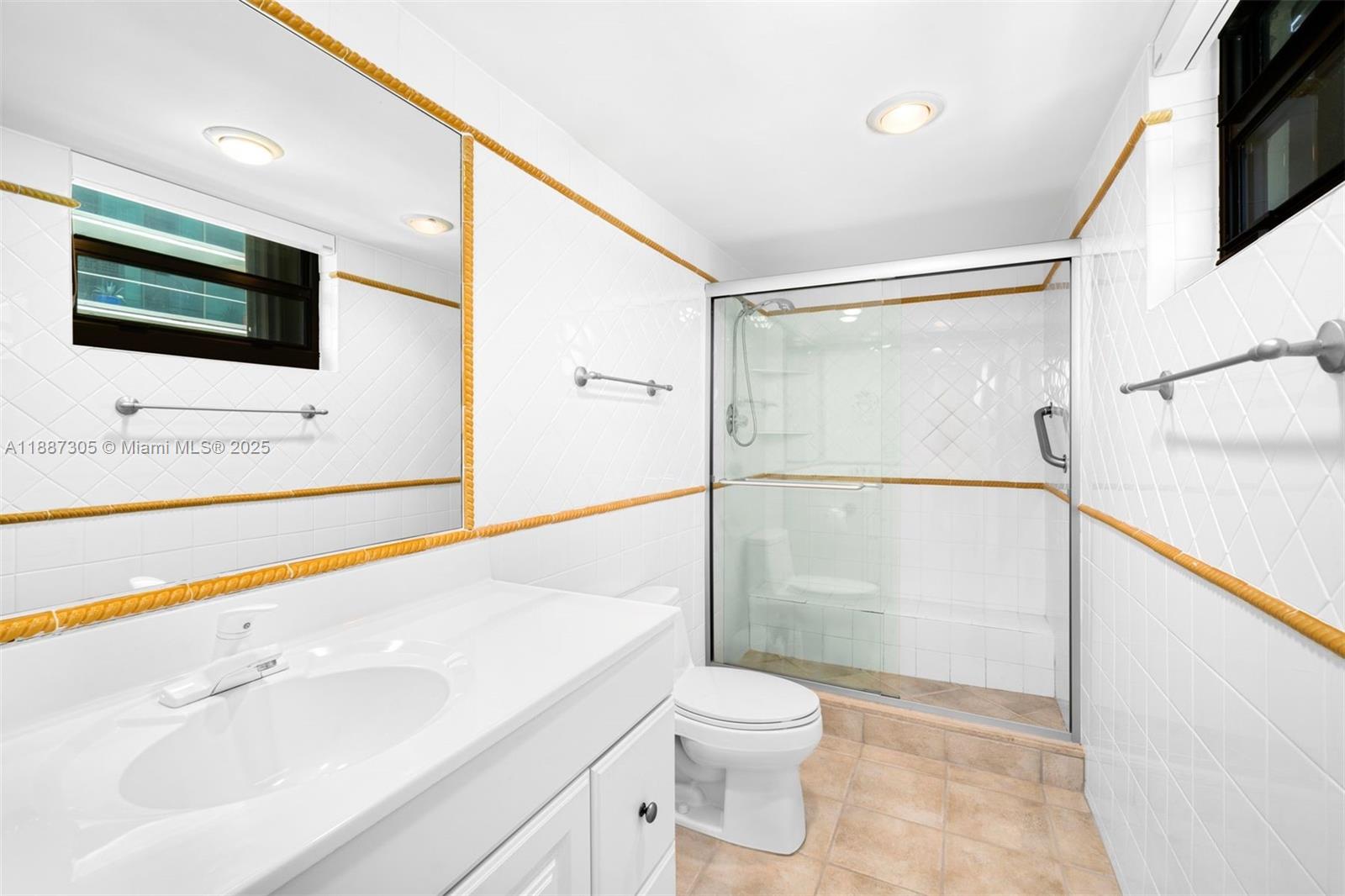 THE PLAZA OF BAL HARBOUR - Residential Lease